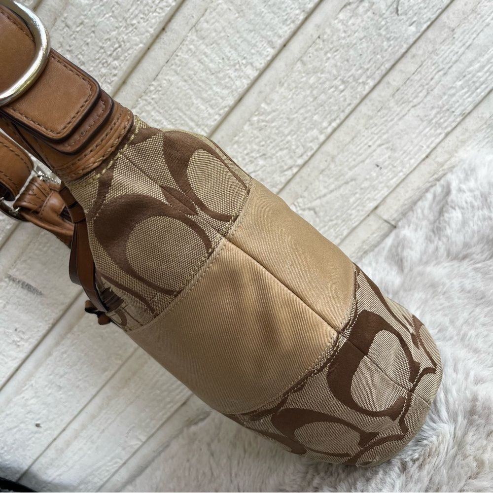 COACH Khaki Signature Stripe Bleecker Bucket Bag Shoulder Bag Crossbody 13362 - Picture 2 of 9